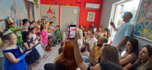 Η σχολική χρονιά ολοκληρώθηκε με γιορτές, παραστάσεις και παρουσιάσεις project 19 kalitsi language school 1