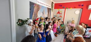 Η σχολική χρονιά ολοκληρώθηκε με γιορτές, παραστάσεις και παρουσιάσεις project 20 kalitsi language school 26